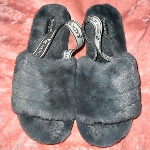 Koolabura by Ugg slippers